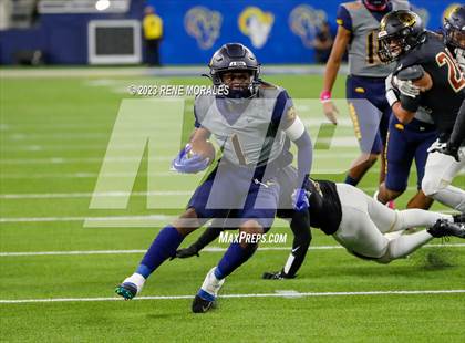 Thumbnail 2 in Warren vs Downey photogallery.