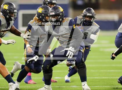 Thumbnail 1 in Warren vs Downey photogallery.
