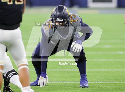 Thumbnail 1 in Warren vs Downey photogallery.