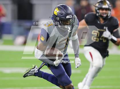 Thumbnail 2 in Warren vs Downey photogallery.