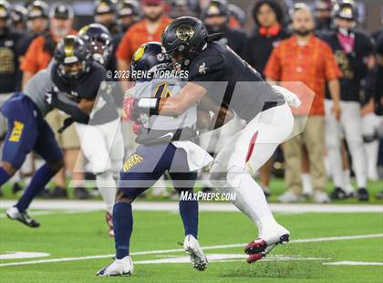 Thumbnail 2 in Warren vs Downey photogallery.