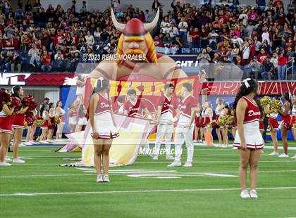Thumbnail 1 in Warren vs Downey photogallery.