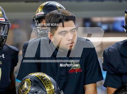 Thumbnail 1 in Warren vs Downey photogallery.