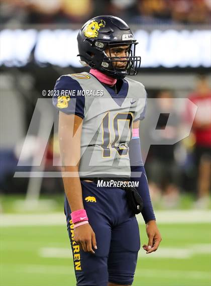 Thumbnail 2 in Warren vs Downey photogallery.