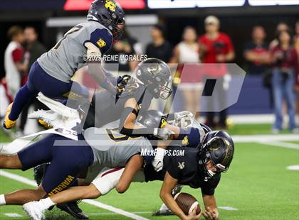Thumbnail 2 in Warren vs Downey photogallery.