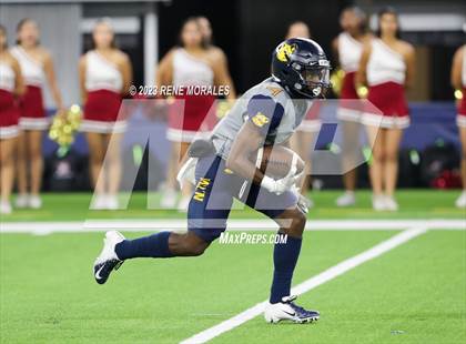 Thumbnail 3 in Warren vs Downey photogallery.
