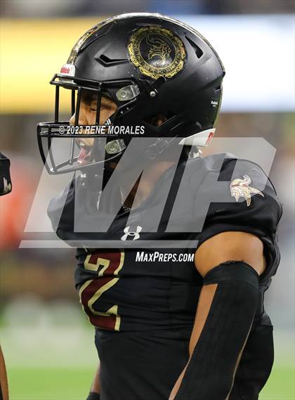 Thumbnail 3 in Warren vs Downey photogallery.