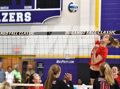 Thumbnail 2 in Cathedral Catholic vs. Assumption (Durango Fall Classic) photogallery.