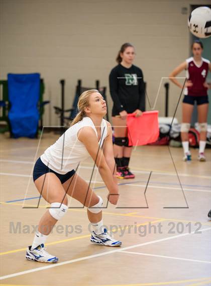 Thumbnail 3 in Newton North vs Westborough (Showcase of Champions Holyoke) photogallery.