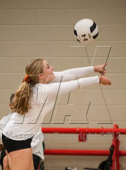 Thumbnail 2 in Newton North vs Westborough (Showcase of Champions Holyoke) photogallery.