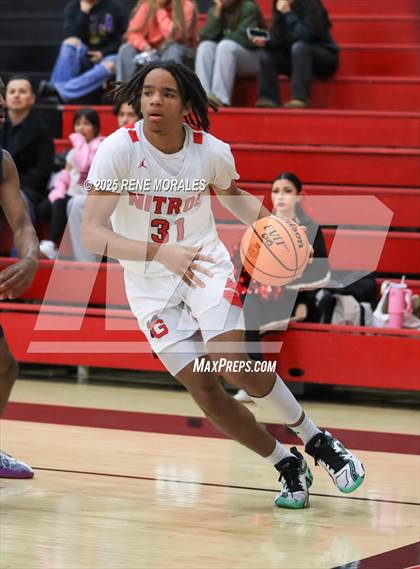 Thumbnail 3 in Aquinas vs Glendale (CIF SS D-3 Rnd 2 Playoff) photogallery.