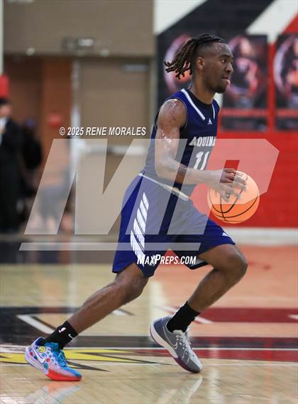 Thumbnail 1 in Aquinas vs Glendale (CIF SS D-3 Rnd 2 Playoff) photogallery.