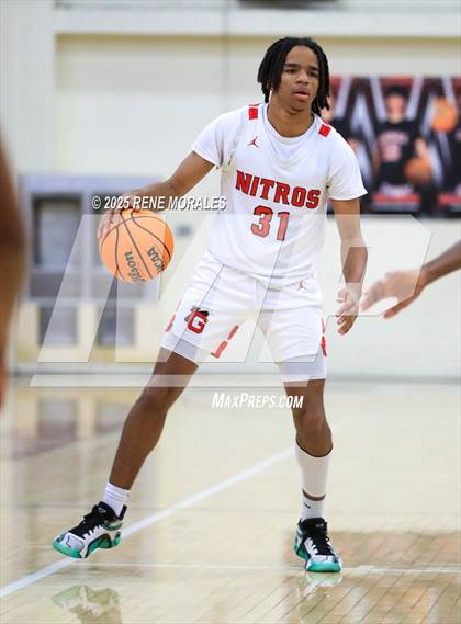 Thumbnail 3 in Aquinas vs Glendale (CIF SS D-3 Rnd 2 Playoff) photogallery.