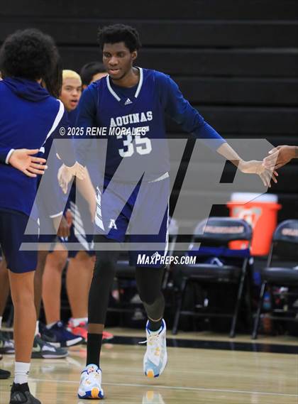 Thumbnail 1 in Aquinas vs Glendale (CIF SS D-3 Rnd 2 Playoff) photogallery.
