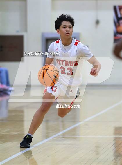 Thumbnail 2 in Aquinas vs Glendale (CIF SS D-3 Rnd 2 Playoff) photogallery.