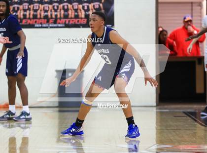 Thumbnail 1 in Aquinas vs Glendale (CIF SS D-3 Rnd 2 Playoff) photogallery.