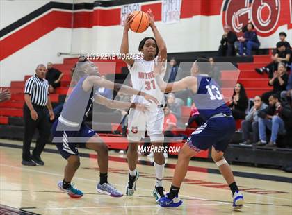 Thumbnail 2 in Aquinas vs Glendale (CIF SS D-3 Rnd 2 Playoff) photogallery.