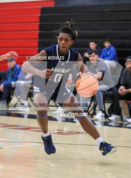 Thumbnail 1 in Aquinas vs Glendale (CIF SS D-3 Rnd 2 Playoff) photogallery.