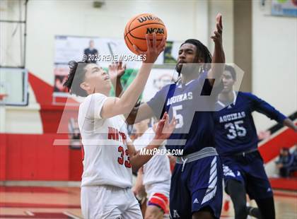 Thumbnail 2 in Aquinas vs Glendale (CIF SS D-3 Rnd 2 Playoff) photogallery.