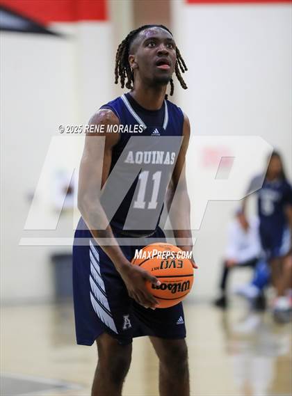 Thumbnail 1 in Aquinas vs Glendale (CIF SS D-3 Rnd 2 Playoff) photogallery.