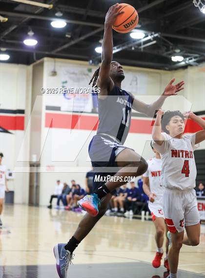 Thumbnail 3 in Aquinas vs Glendale (CIF SS D-3 Rnd 2 Playoff) photogallery.