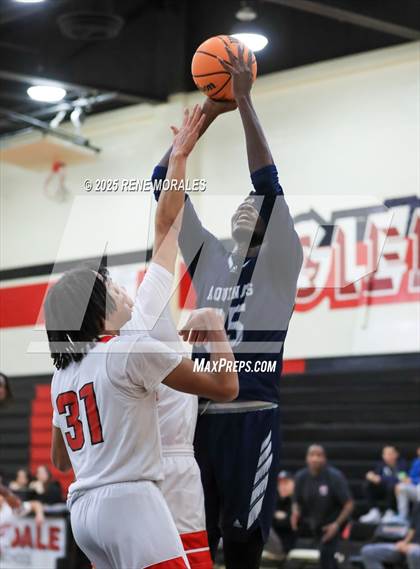 Thumbnail 2 in Aquinas vs Glendale (CIF SS D-3 Rnd 2 Playoff) photogallery.