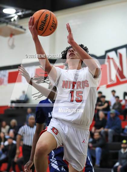 Thumbnail 1 in Aquinas vs Glendale (CIF SS D-3 Rnd 2 Playoff) photogallery.