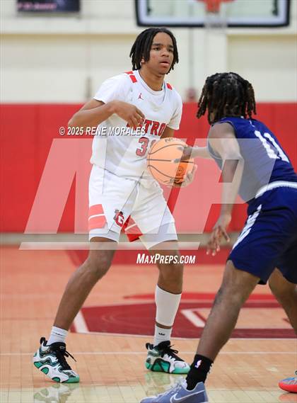 Thumbnail 1 in Aquinas vs Glendale (CIF SS D-3 Rnd 2 Playoff) photogallery.