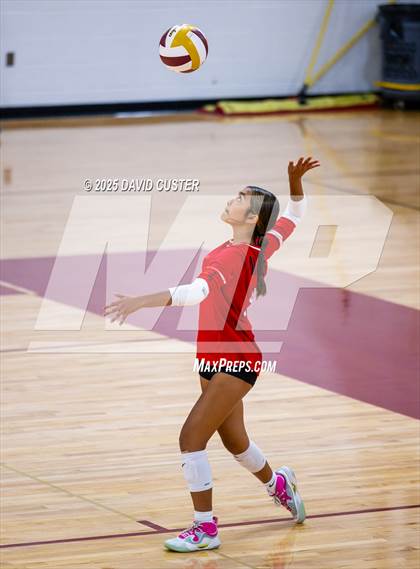 Thumbnail 1 in FR: McLean @ Oakton photogallery.