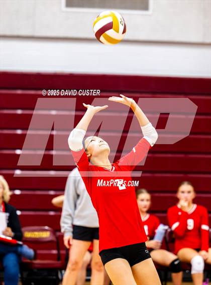 Thumbnail 2 in FR: McLean @ Oakton photogallery.