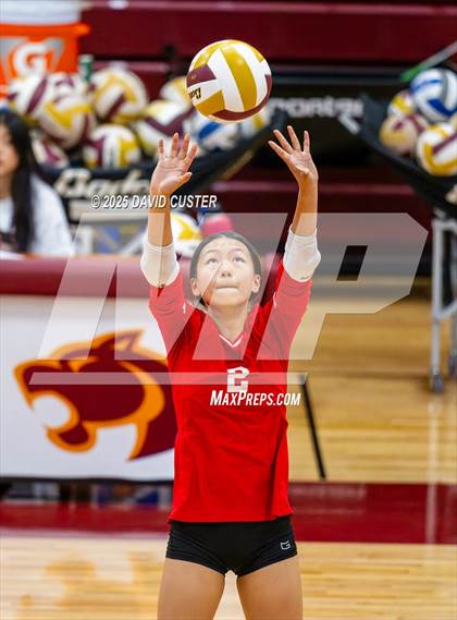 Thumbnail 3 in FR: McLean @ Oakton photogallery.