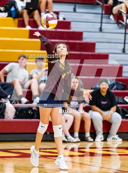 Thumbnail 3 in FR: McLean @ Oakton photogallery.