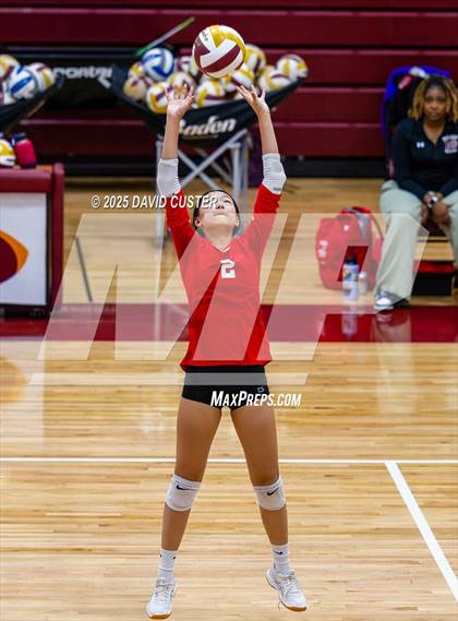 Thumbnail 3 in FR: McLean @ Oakton photogallery.