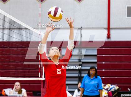 Thumbnail 3 in FR: McLean @ Oakton photogallery.