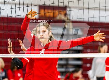 Thumbnail 2 in FR: McLean @ Oakton photogallery.