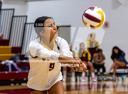 Thumbnail 3 in FR: McLean @ Oakton photogallery.