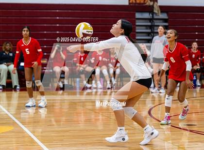 Thumbnail 2 in FR: McLean @ Oakton photogallery.