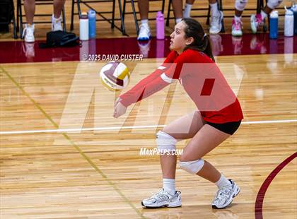 Thumbnail 2 in FR: McLean @ Oakton photogallery.