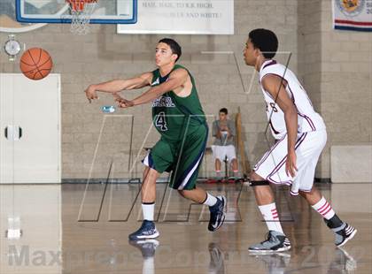 Thumbnail 3 in Chaparral vs Bishop's (Torrey Pines Holiday Classic) photogallery.
