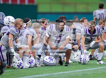 Thumbnail 2 in Mount Vernon vs. Jim Ned (UIL Class 3A Division 1 Semifinal) photogallery.