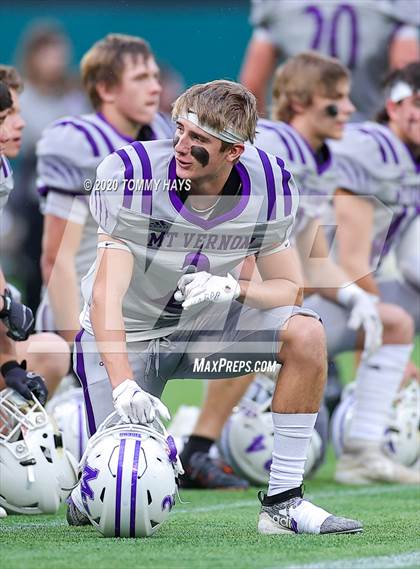 Thumbnail 1 in Mount Vernon vs. Jim Ned (UIL Class 3A Division 1 Semifinal) photogallery.