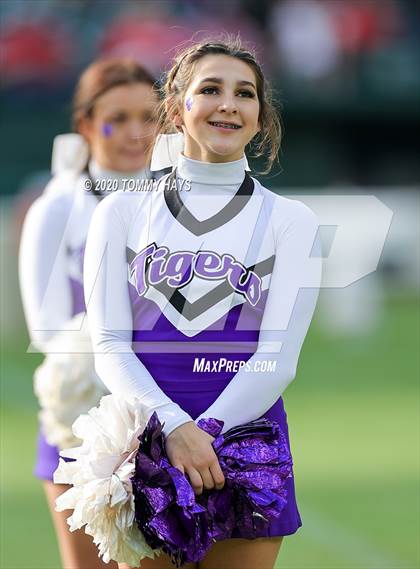 Thumbnail 3 in Mount Vernon vs. Jim Ned (UIL Class 3A Division 1 Semifinal) photogallery.