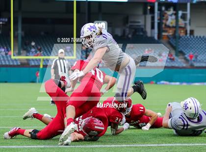 Thumbnail 1 in Mount Vernon vs. Jim Ned (UIL Class 3A Division 1 Semifinal) photogallery.