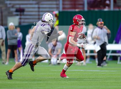 Thumbnail 3 in Mount Vernon vs. Jim Ned (UIL Class 3A Division 1 Semifinal) photogallery.