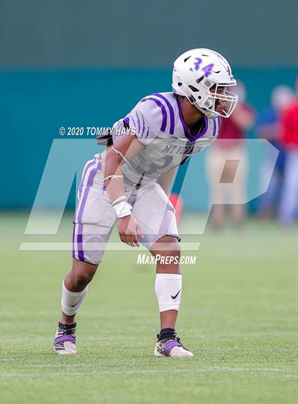 Thumbnail 1 in Mount Vernon vs. Jim Ned (UIL Class 3A Division 1 Semifinal) photogallery.