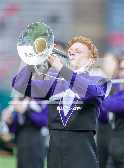 Thumbnail 2 in Mount Vernon vs. Jim Ned (UIL Class 3A Division 1 Semifinal) photogallery.