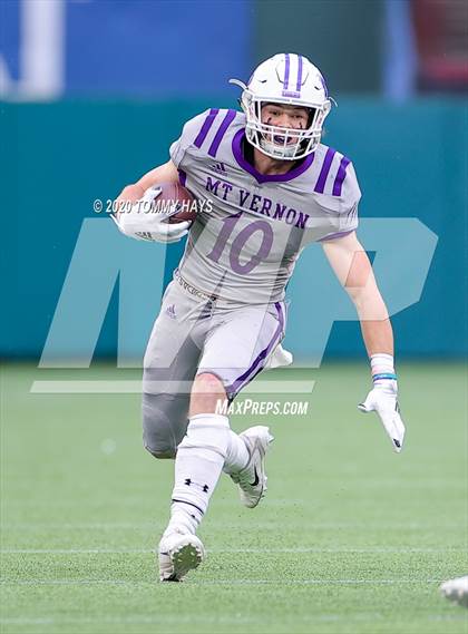 Thumbnail 2 in Mount Vernon vs. Jim Ned (UIL Class 3A Division 1 Semifinal) photogallery.