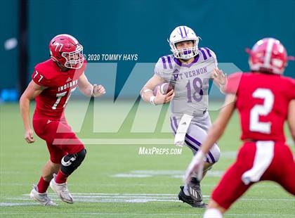 Thumbnail 3 in Mount Vernon vs. Jim Ned (UIL Class 3A Division 1 Semifinal) photogallery.