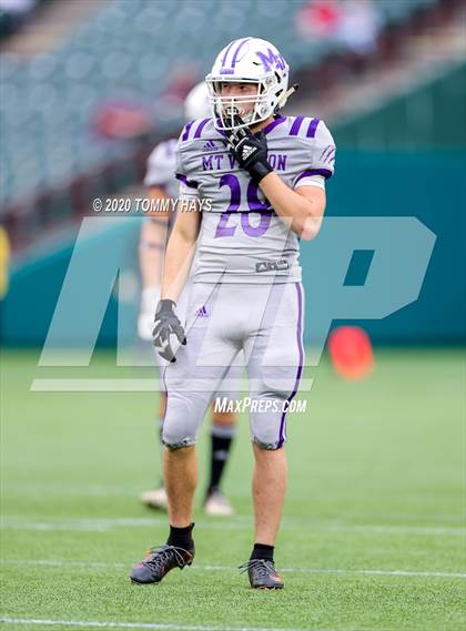 Thumbnail 2 in Mount Vernon vs. Jim Ned (UIL Class 3A Division 1 Semifinal) photogallery.