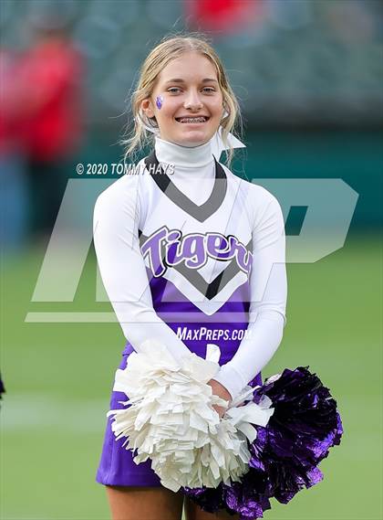 Thumbnail 2 in Mount Vernon vs. Jim Ned (UIL Class 3A Division 1 Semifinal) photogallery.